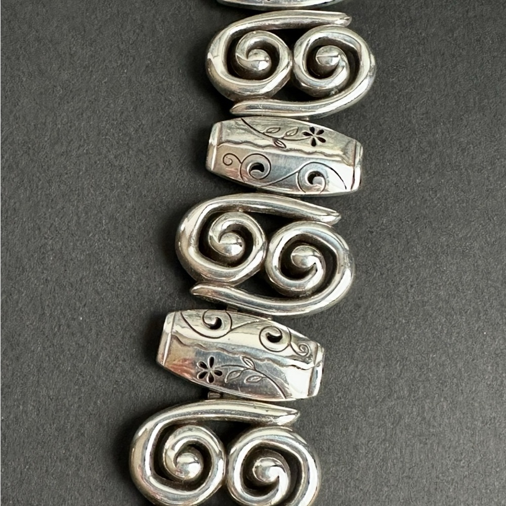 Brighton Bracelet Pablo's Passion Scroll Floral Wide Link Silver Plated 7.5" - Picture 4 of 10